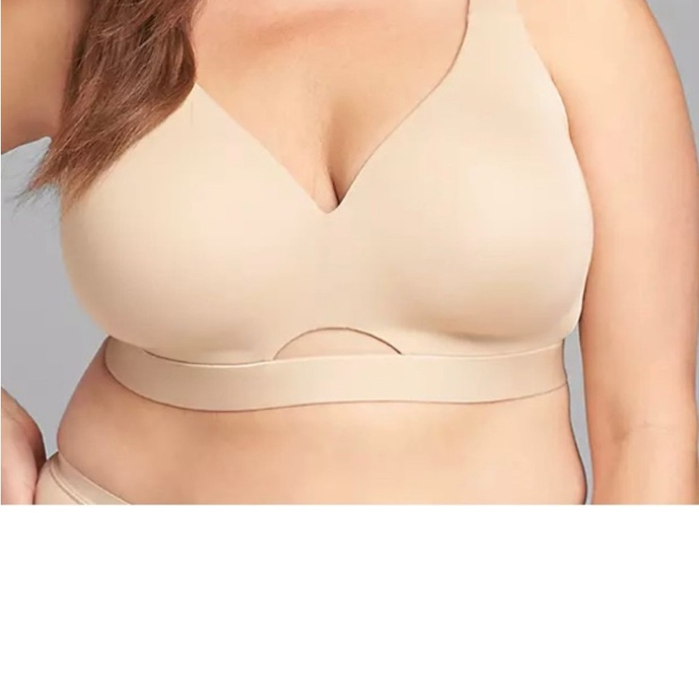 Cacique 48D comfort bliss lightly lined no wire bra nude closet essential